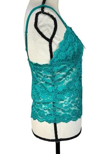 Cabernet Large Cami Top Floral Lace V