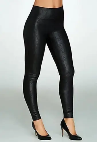 Spanx Assets Red Hot Label Structured Shine Faux Leather Leggings Size 1X Black