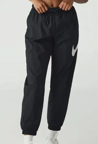 Nike Women’s  Sportswear Essential Joggers