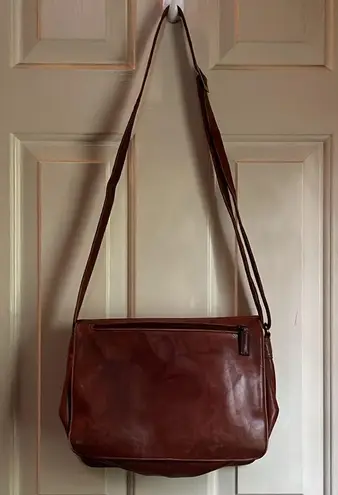 Visconti leather bag in camel color. A lot of storage. And zipper compartment. Brown - Image 5