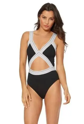 Dolce Vita Fast Lane Blair Cutout One