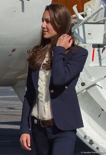 SMYTHE Classic Duchess Blazer in Black 4