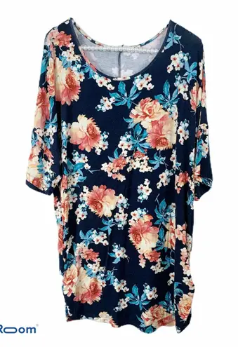 Liberty Love navy floral top size 2XL short sleeve
