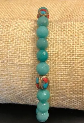 Faceted Jade Bead Bracelet w Bronze Accent Beads w Coral & Turquoise Inlay