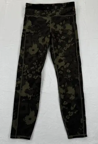 Vuori Womens Camo Print Mid Rise Pocket Leggings Medium Athleisure Activewear