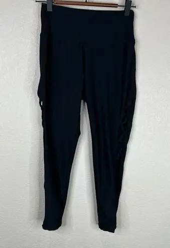 Bally Total Fitness  Legging Size Small Black Mid Calf Crop Cut Out Workout Yoga