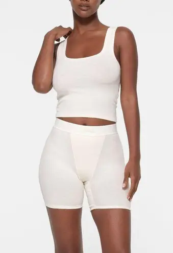 SKIMS Cotton Rib Boxer in Marble, Size Medium