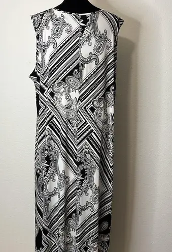 cj banks  size 3X black and white maxi dress with beautiful detailing