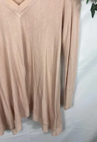 Deletta Anthropology’s Lokka blush v-neck sweater