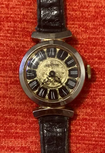 Lady Nelson Woman’s gold plate Swiss made  WORKING watch!