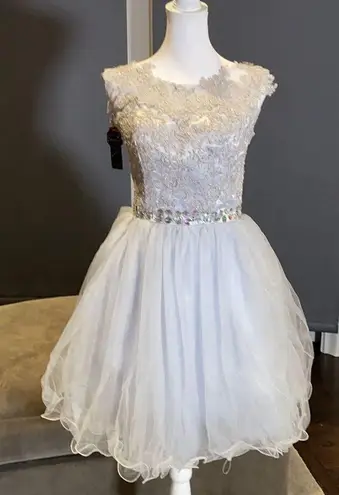 Women’s Short Prom Party Dress Size 4 NWT **READ DESCRIPTION