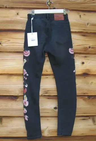 One Teaspoon NWT  Embroidered Bird Of Paradise Jeans