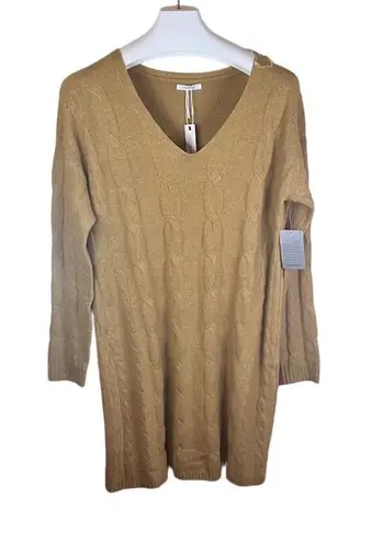 NWT Stitch Drop Women's Size Medium Beige V