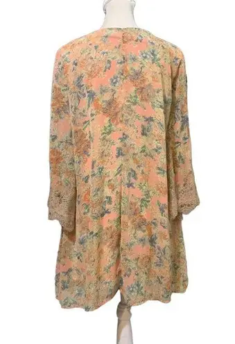 ASTR Pink/Peach Floral Lace Trim Wide 3/4 Sleeve Scoop Neck Lined Shift Dress - Image 2