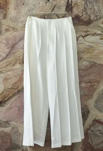 Commense Pleated High Waist Wide Leg Pants size M White Size M