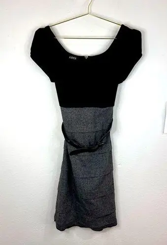 A Byer A.Byer Black & Gray Short Sleeve Colorblock Dress W/ Belt Size 5/6 Career Work
