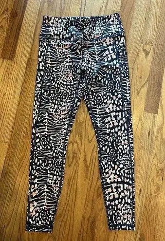 Curves N Combat Boots CNC Leggings M Blue Animal Print Athletic NICE Size M