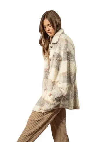New Teddy Plaid Shacket Front Button Down Oversized Coat Jacket Women size Med Gray