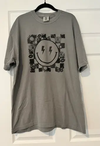 Comfort Colors Retro Smiley Shirt