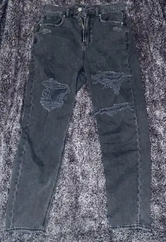 American Eagle Ripped Mom Jean