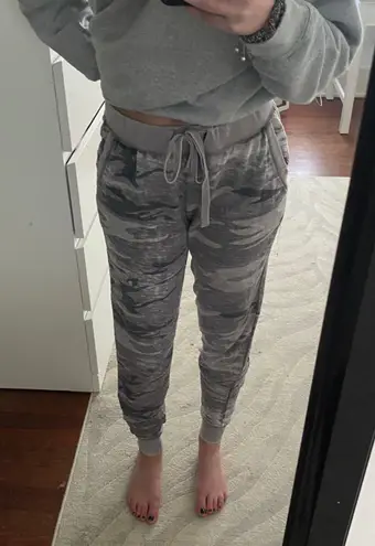 Z supply camo joggers best sale