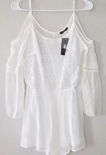 Open Shoulder Boho Romper Shorts White Size M