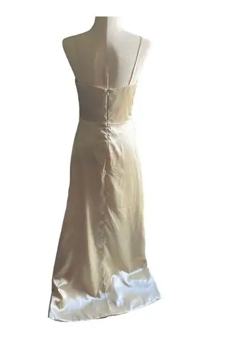 TS Couture -SATIN FEEL CREAM COLOR GOWN-SIZE SMALL