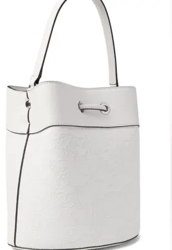Karl Lagerfeld Paris Adele Bucket bag in off white