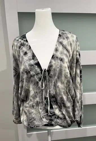 Blu Moon Tie Front Long Sleeve Rayon Top XS Tie Dye Black White Grey