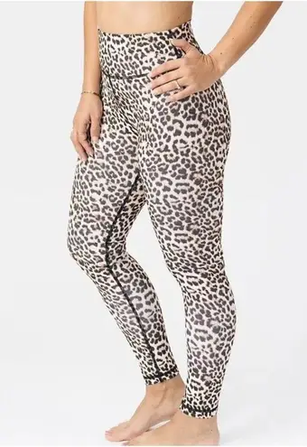 Zyia Active Size M 8 10 Leggings Hi Rise Leopard Print Brilliant Scrunchy Butt