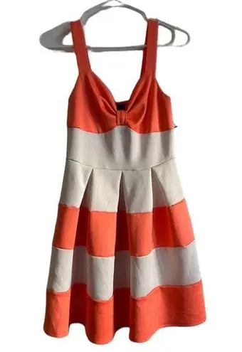 Rue 21 Rue‎ 21 white/coral size M Dress