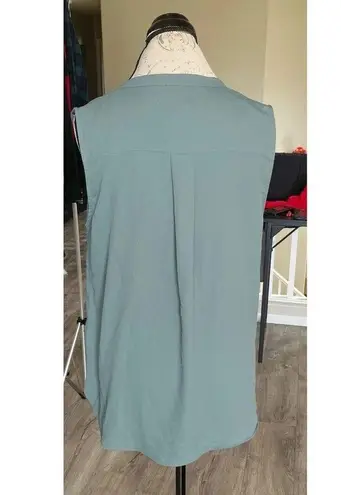 H&M  Womens Blouse Sz 8 Sleeveless Green Summer Spring Girly Trendy Date night