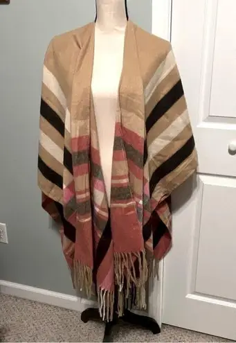 Woolrich Blanket Wrap Scarf Cape Womens One Size Viscose Plaid Tan Red VERY SOFT