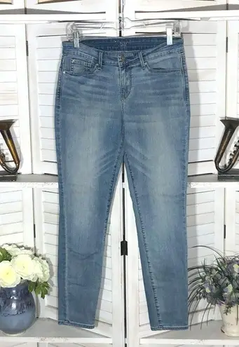 Levi's Denizen Light Blue Stretchy Skinny Jeans Size 28