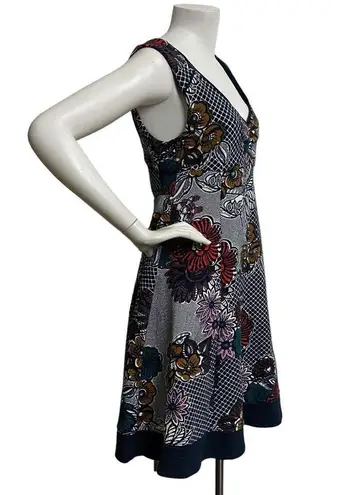 Maeve Dress Size M Navy Blue White Floral Empire Waist Sleeveless Fit & Flare