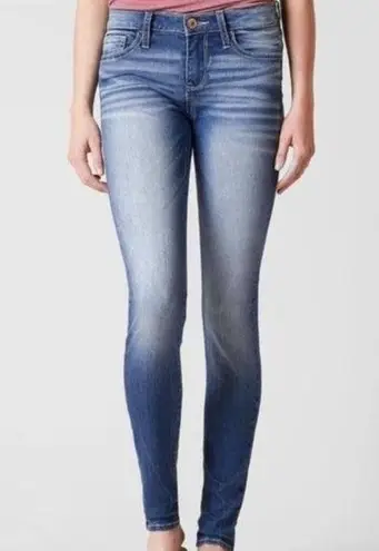 Daytrip Buckle  Lynx Skinny Jeans Distressed Stretch 27