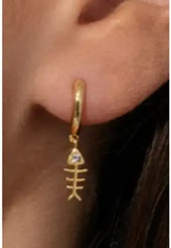 Uncommon James Fish Bone Huggie Earrings