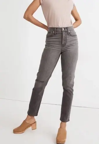 Madewell  rhe Perfect Vintage Jean in Connell Wash:‎ Ripped Edition size 25