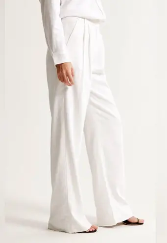 Abercrombie & Fitch  Sloane Tailored Linen-Blend Pant, White, Size M, EUC