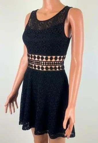 Cals | Black Lace Midriff Accent Dress