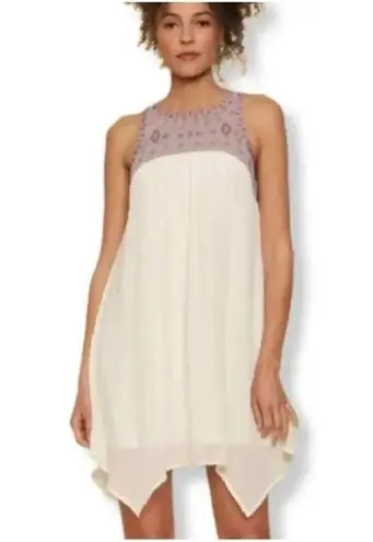 Mystree | NWT Embroidered Yoke Dress Crinkle Chiffon Cream Gold Lavender | Large