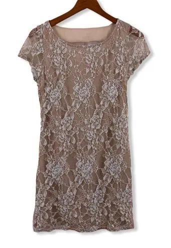 Moon Collection Lace V Back Dress Small