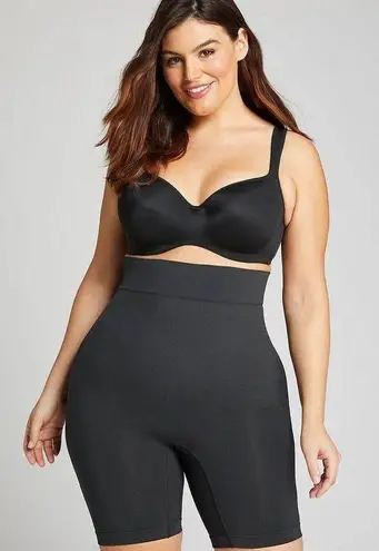 Cacique ✨ Level 2 Shaping Ultra High-Waist Black Shorts✨