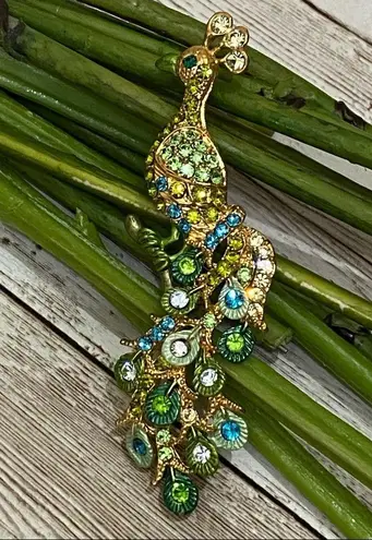 Unsigned Green Rhinestones Peacock Brooch