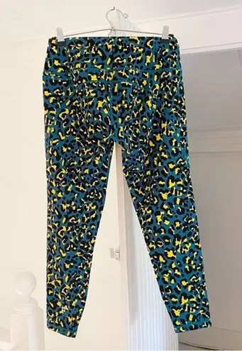 Sweaty Betty Power 7/8 Workout Leggings Blue Pixel Leopard Print NWT Size 8 $100