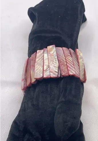 Pink Abalone Shell Stretch Bracelet Very Nice B30