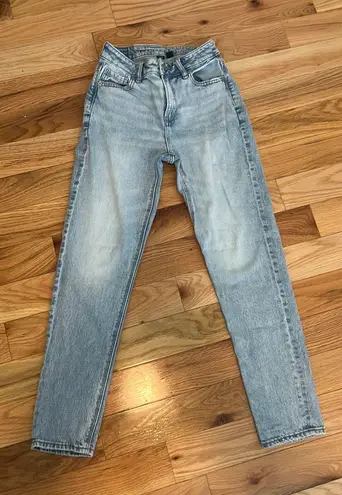 American Eagle Outfitters “Mom” Jeans