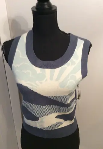 New NWT Medium Sun rise Sleeveless Vest Blues Women's Blue