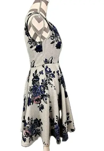 Elle Fit & Flare Floral Dress - Size 2