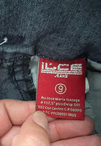 Ilse Studio Ilce Studio Women’s Belted Mid Rise Straight Leg Medium Wash Jeans Size 28”